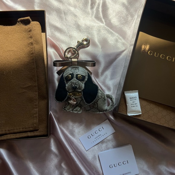 Gucci Dog Key Charm - Picture 3 of 6